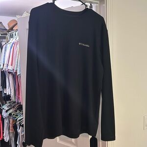 Columbia long sleeve, size large